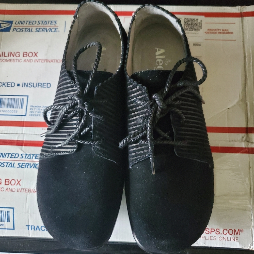 Alegria Pyper Capt Corduroy Black shoes